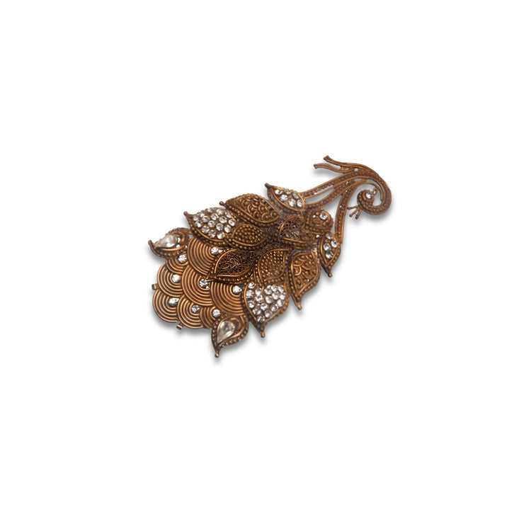 BROOCHES